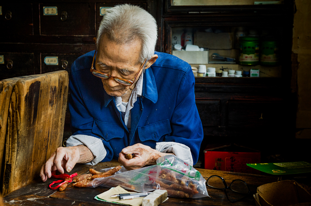 章渡的百年老药店_第1页_影者无疆