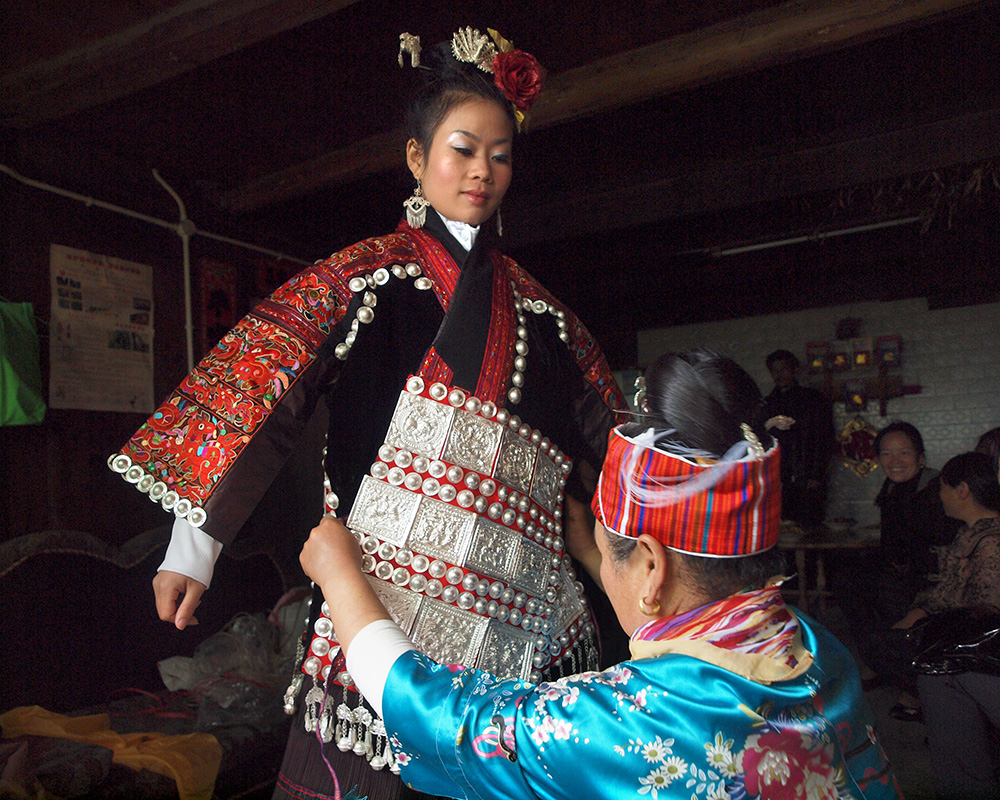 <em>苗家</em>盛装<em>姊妹</em>节-2014年张张丽双周赛第2期《