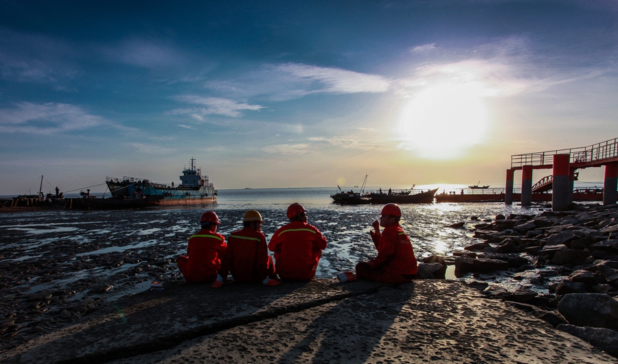 海上石油人-1-首届福能杯 能源与发展全国摄