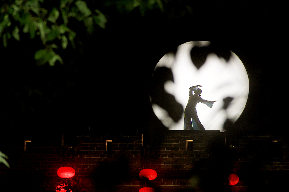 月满西楼-《大众摄影》枣庄俱乐部(2星)