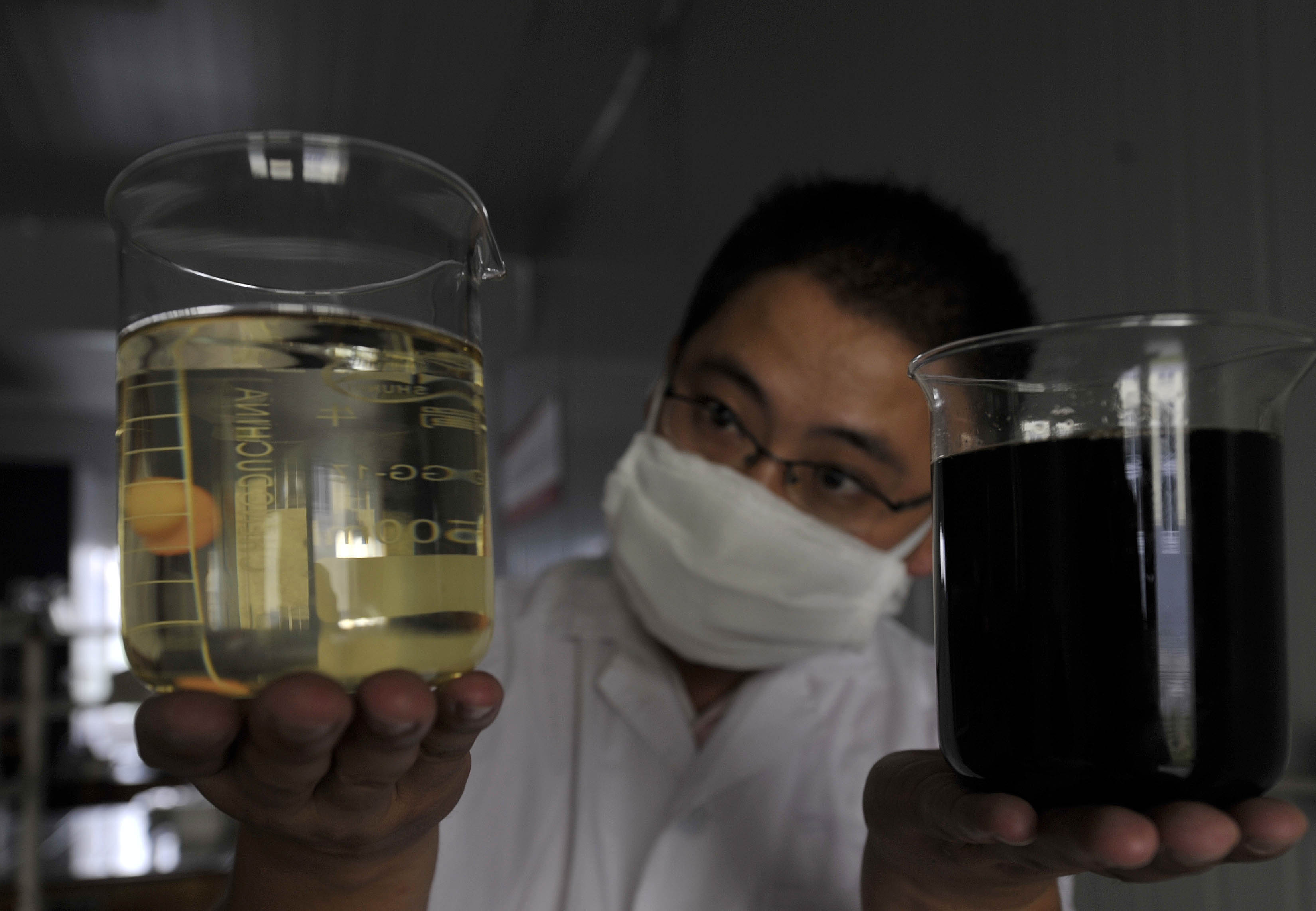 地沟油变身生物柴油-首届福能杯 能源与发展