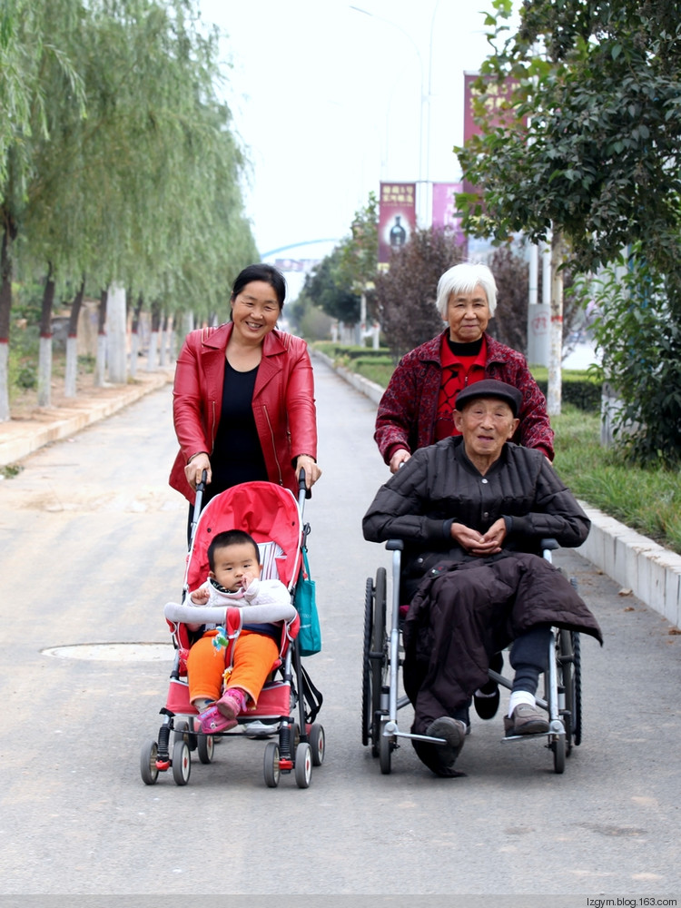 《爱的春天》-《大众摄影》河南俱乐部(1星)