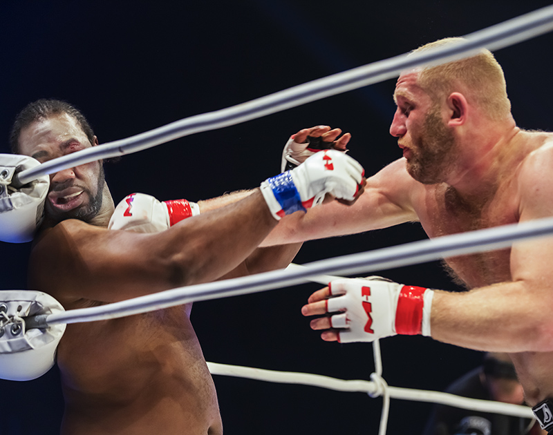 五棵松自由搏击比赛掠影-《大众摄影》北京俱