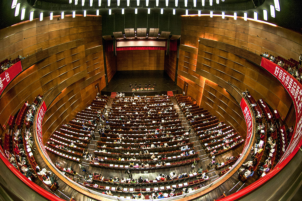 《重庆大剧院》-《大众摄影》俱乐部团体会员