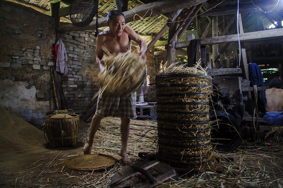 老油坊,老师傅-《大众摄影》俱乐部团体会员--