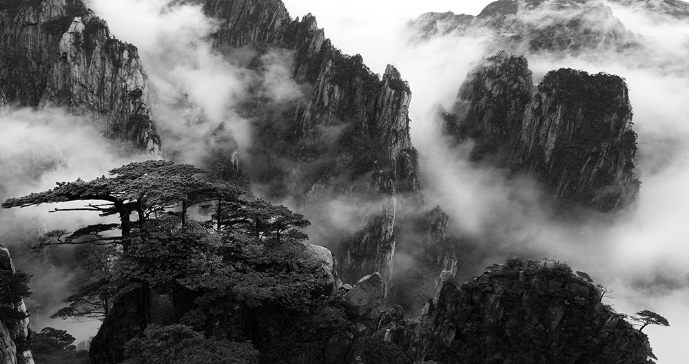 1标题:乱云飞渡 山涧清风.jpg