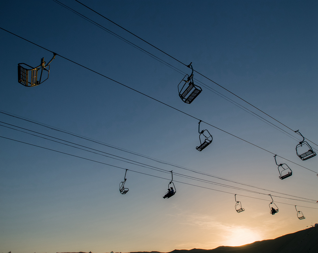 网友称武功山索道排队3小时乘坐10分钟景区：周末游客多白日下山游客会集