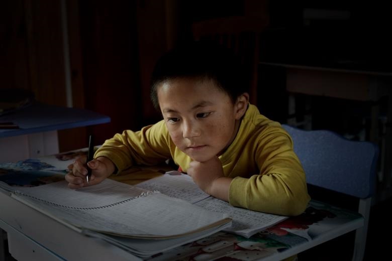 如饥似渴-《大众摄影》俱乐部团体会员--广西摄