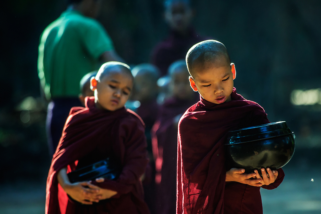 小和尚化缘的故事-包商银行杯全国第八届小企
