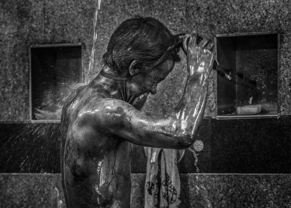 矿工澡堂-第三届福能杯·能源与环境全国摄