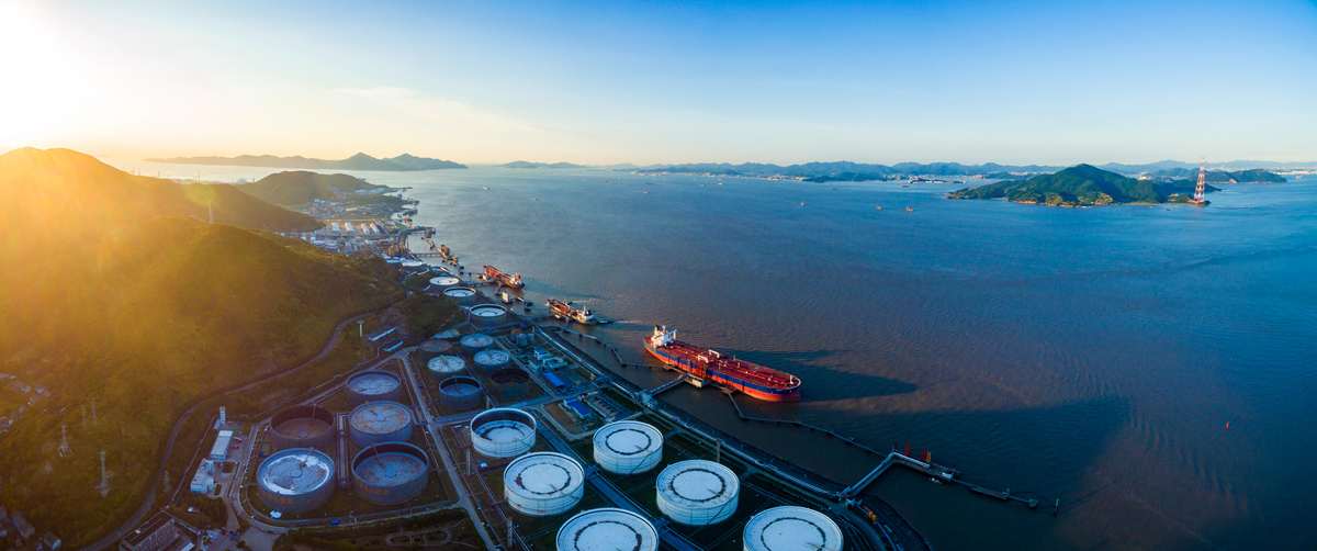 一湾碧水+摄于中海油码头-第三届福能杯·能