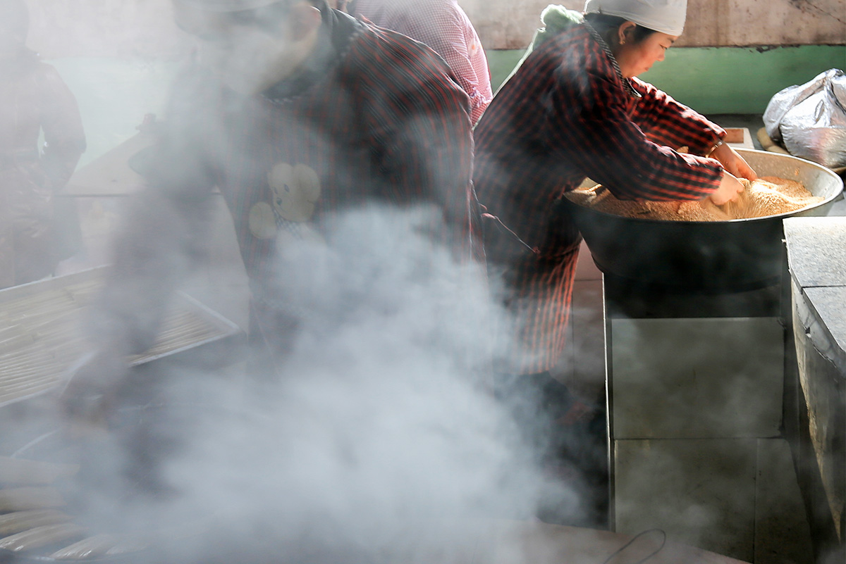 传统手工制作芝麻糖-包商银行杯全国第八届小