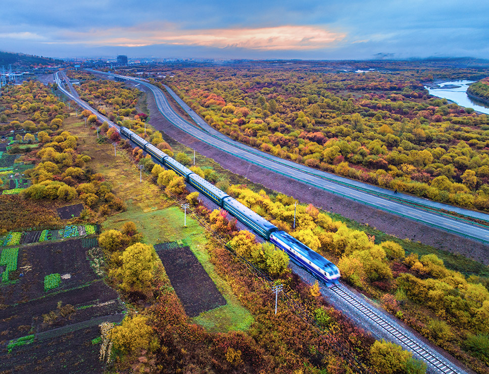 《穿越大兴安岭的列车》组照-摄影小镇--敖鲁