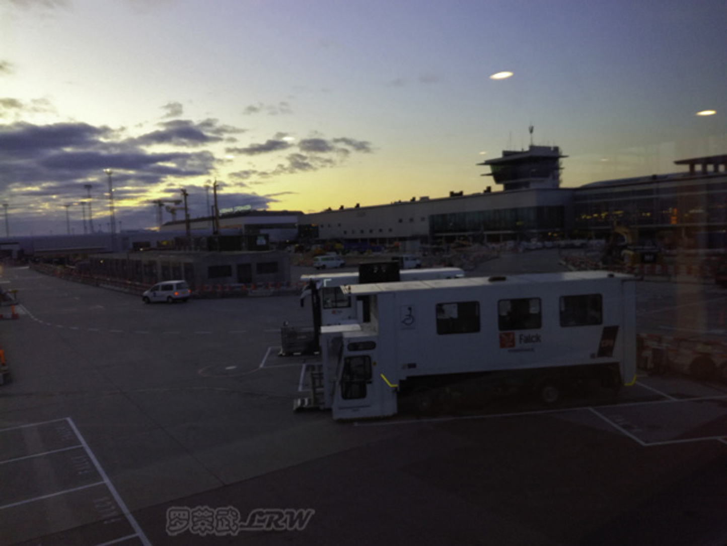 浦东机场到哥本哈根机场转机到赫尔辛基