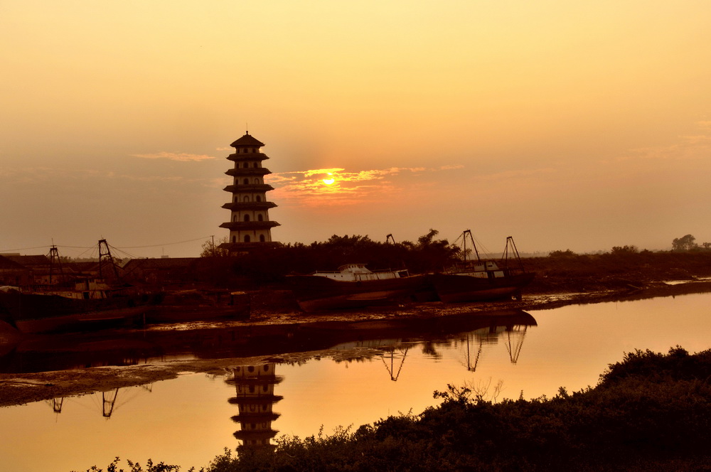 安铺镇 罗斯文 摄 10,营仔镇 营仔镇位于廉江市区西南部,九洲江出海口