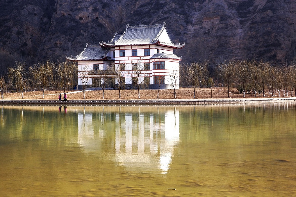 甘谷大像山脚下——水上公园一角