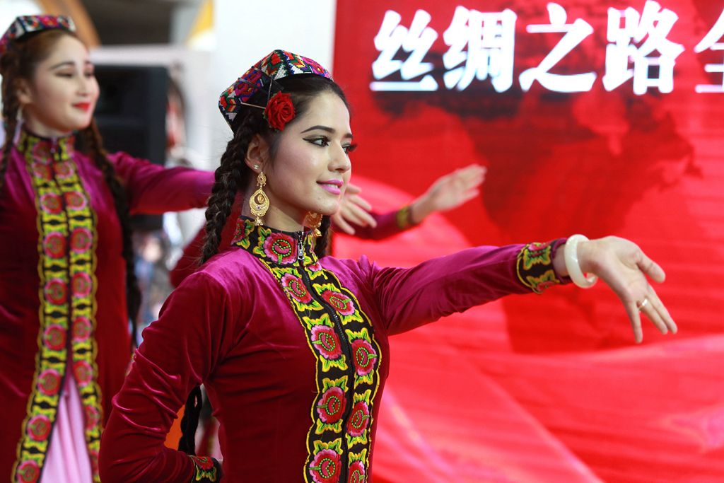 第十届文博会的新疆赛乃姆 - 大众摄影网