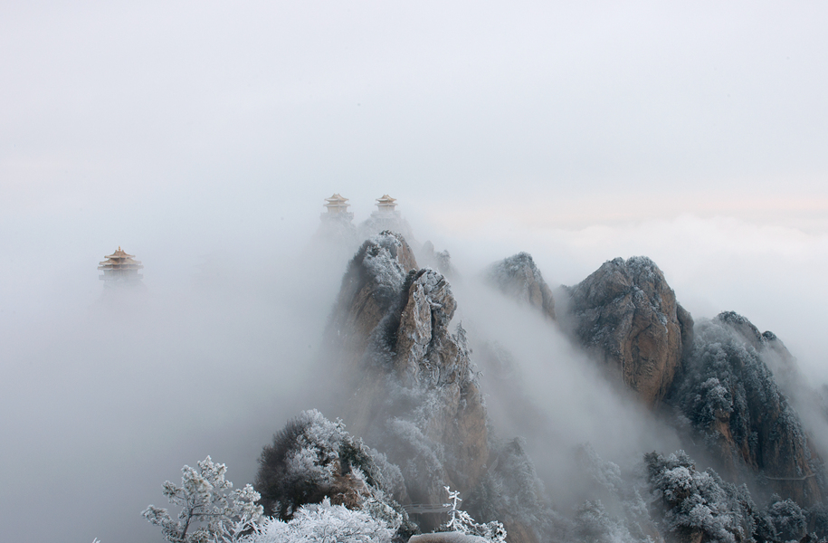 天阙-《大众摄影》俱乐部团体会员——烟草摄友俱乐部
