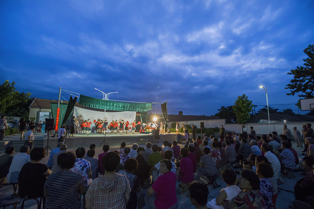 农村消夏戏曲晚会