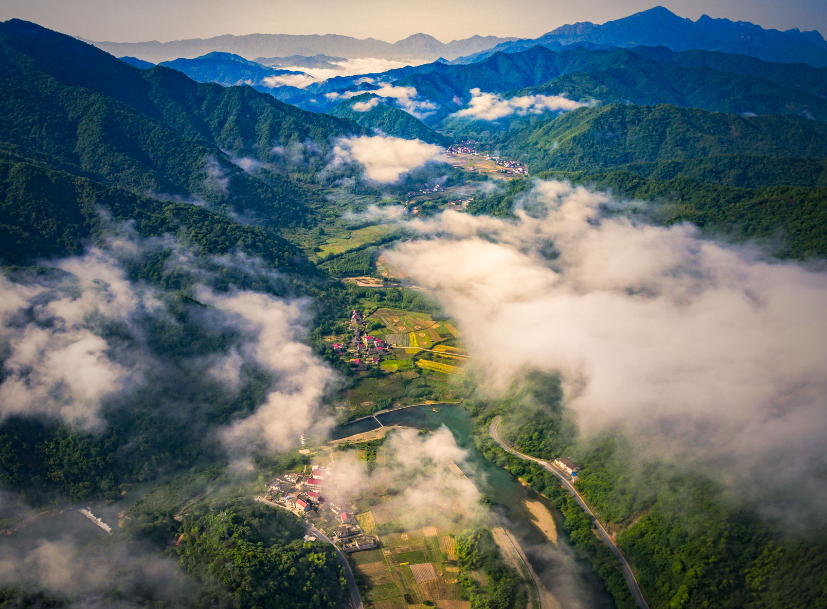 白云深处是我家