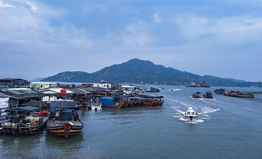 忙碌 宁德三都澳 20170819.jpg