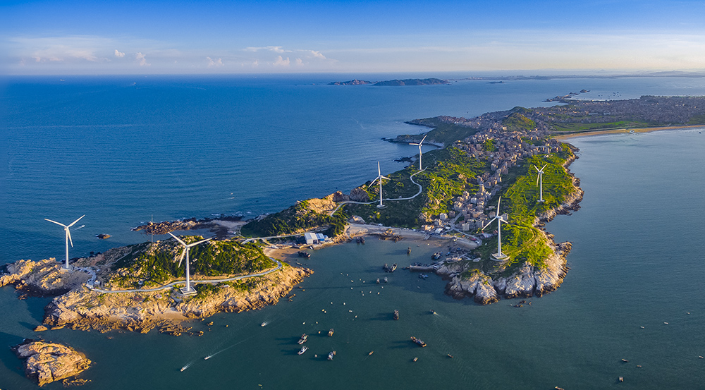 惠安小岞镇,一个原生态的惠女风情文化名镇,坐落惠安东部滨海,东,南