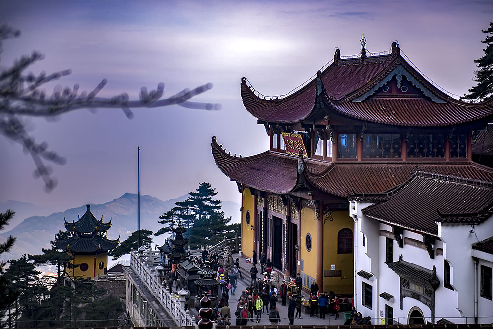 九华山大雄宝殿