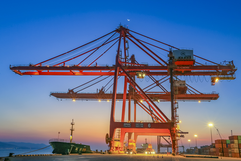 【吊塔姿雄】6张组照