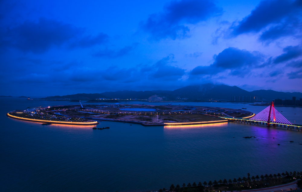 远眺双鱼岛-2017.9.-漳州港-旁晚拍摄蓝调.jpg