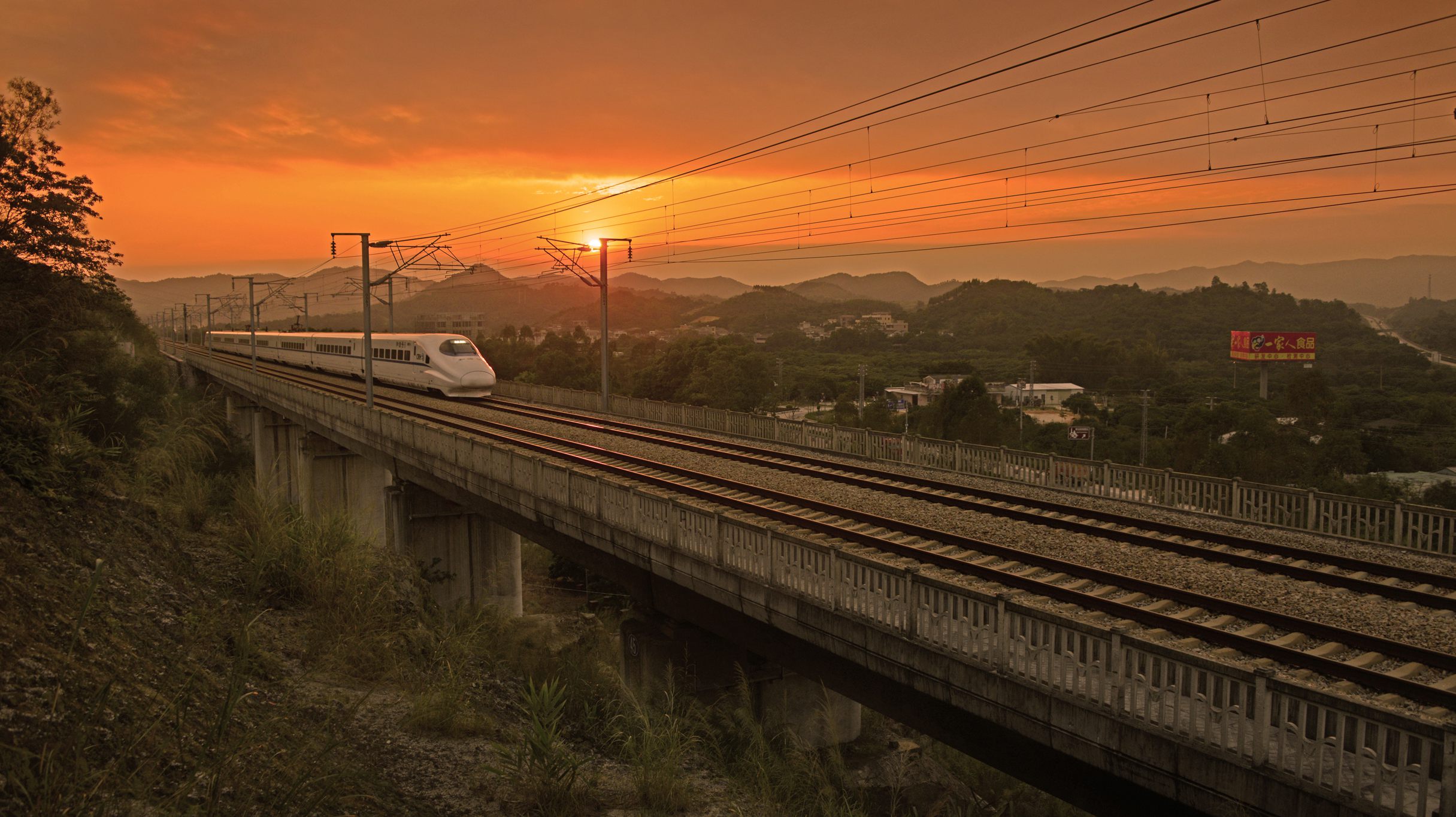 金色动车路-第三届"福能杯·能源与环境"全国摄影大展投稿区-大众摄影