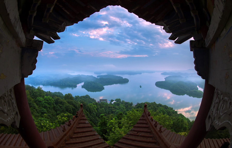 云烟飘渺仙女湖(组照4张)