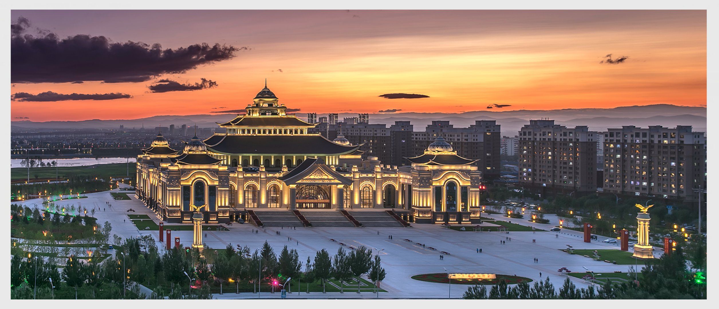 傍晚～乌兰牧骑宫