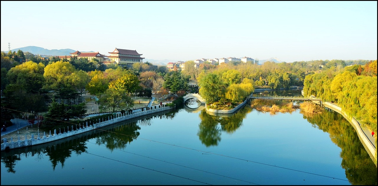 南阳河暮秋晨景