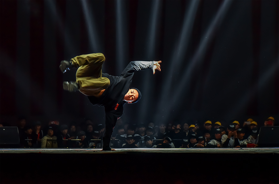 狂热街舞-《大众摄影》俱乐部团体会员——河南论坛俱乐部(4星)-大众