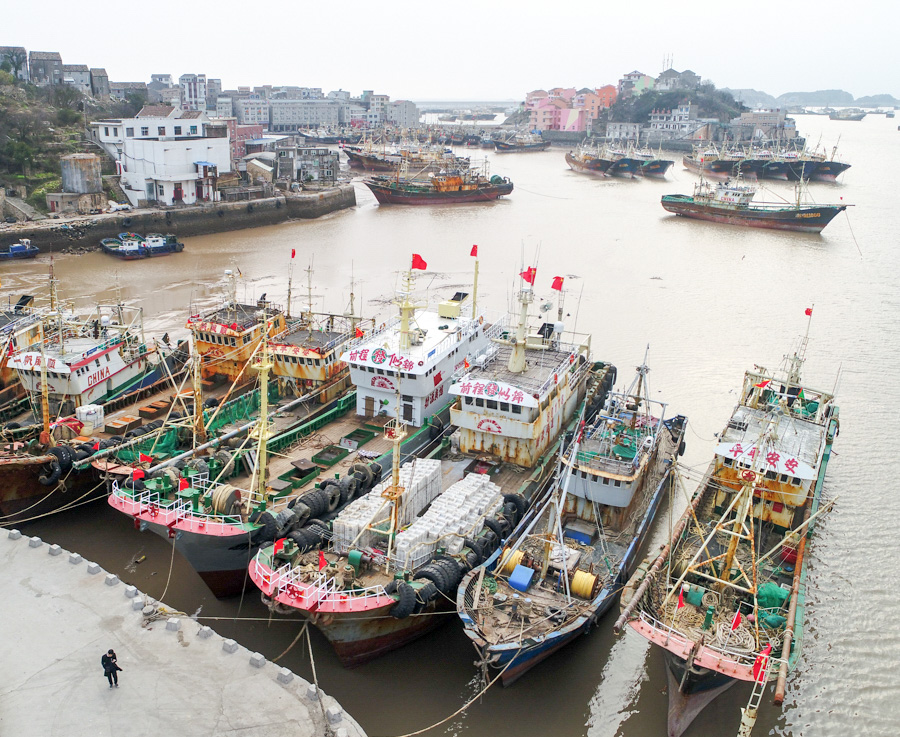 靠岸-"摄影小镇——石塘"暨"千年曙光·行摄石塘"全国摄影大展投稿区