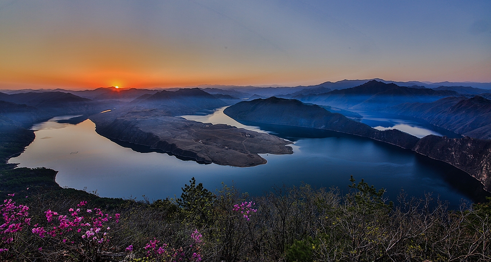 日出乾坤湾-长白山·鸭绿江上游山水画廊全国摄影大展投稿区-大众摄影