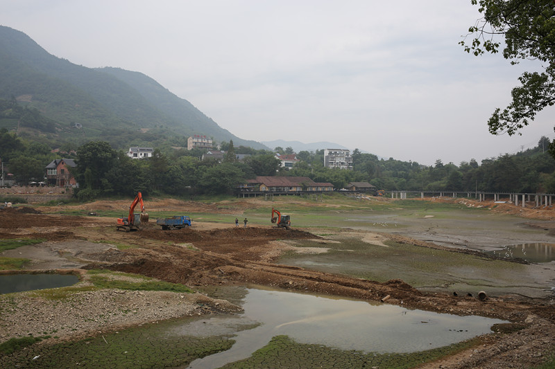 《建设中的劳岭水库》-摄于2016年9月莫干山镇劳岭村