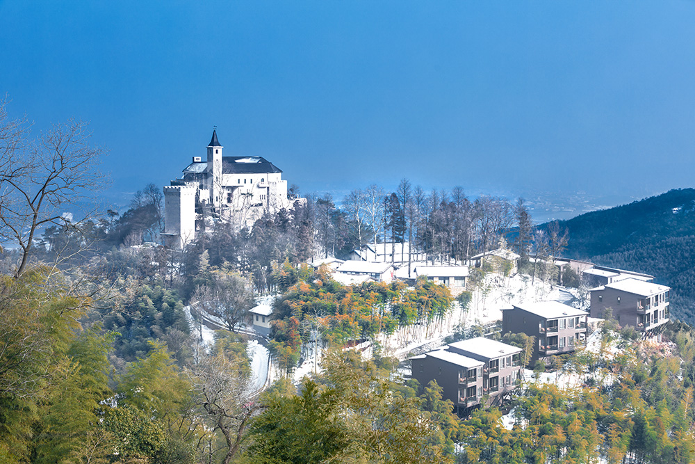 雪映裸心堡-"摄影小镇-莫干山镇""美丽乡村·最美民宿"大展投稿区