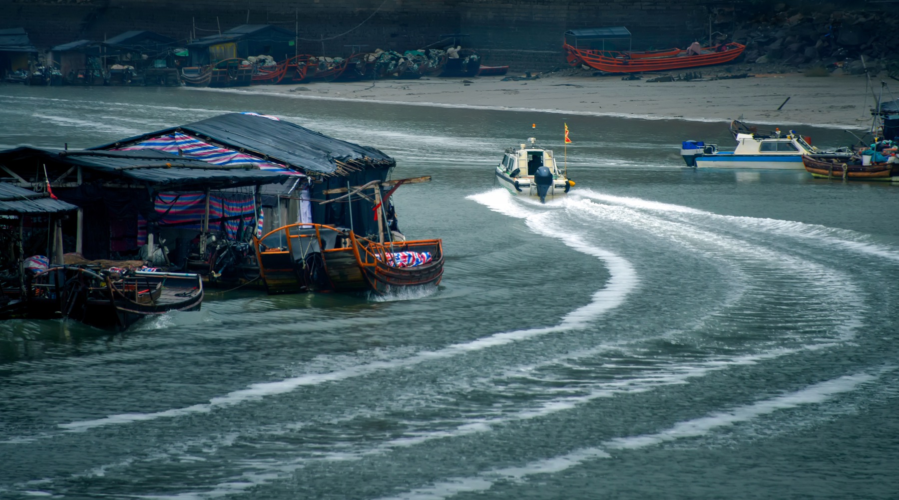 《海上渔业(1-4)》——刘永明 摄