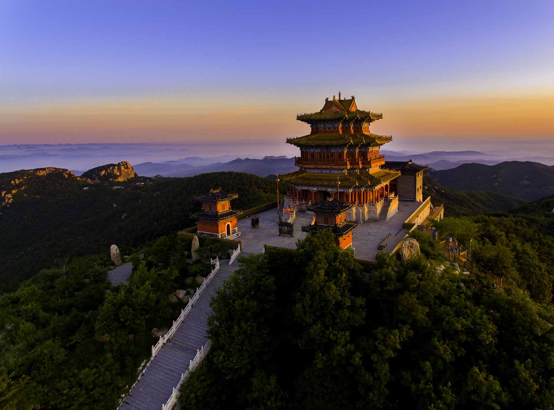 玉皇阁晨曦-山水画廊·灵秀沂山全国摄影大展投稿区-大众摄影网