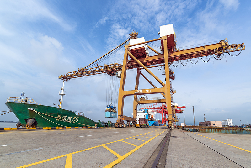 标题:《繁忙的七里港码头》组照 拍摄地点:温州市乐清市七里港码头