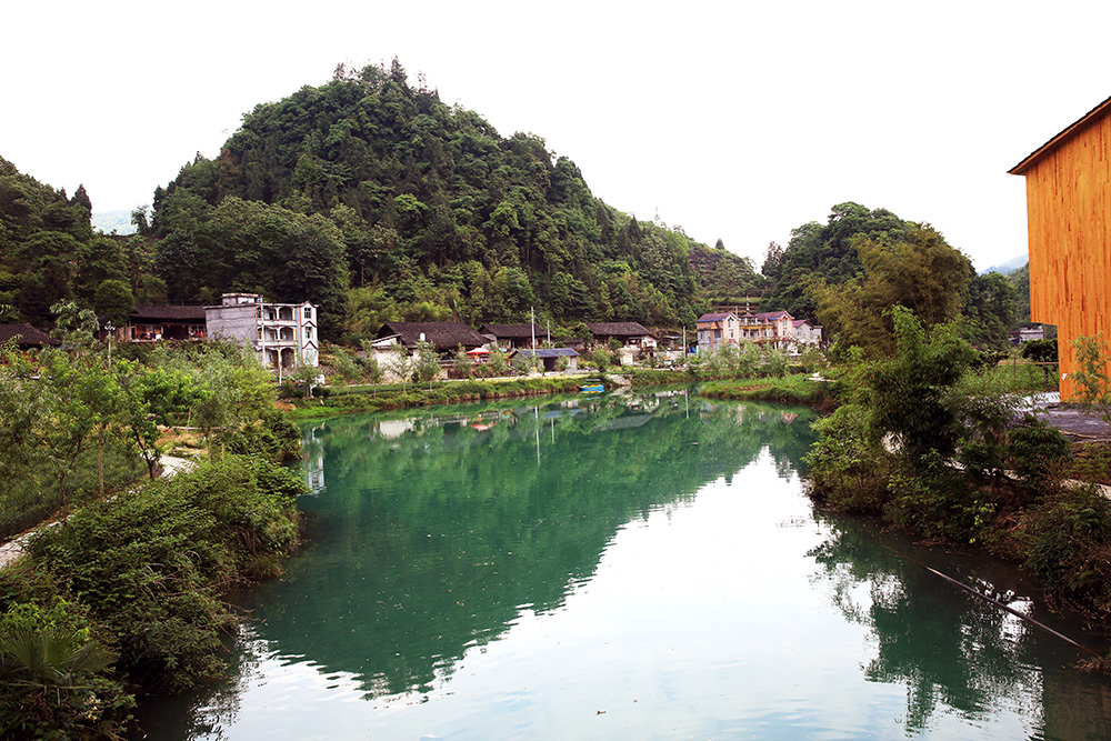 湖北宣恩清水塘村一角