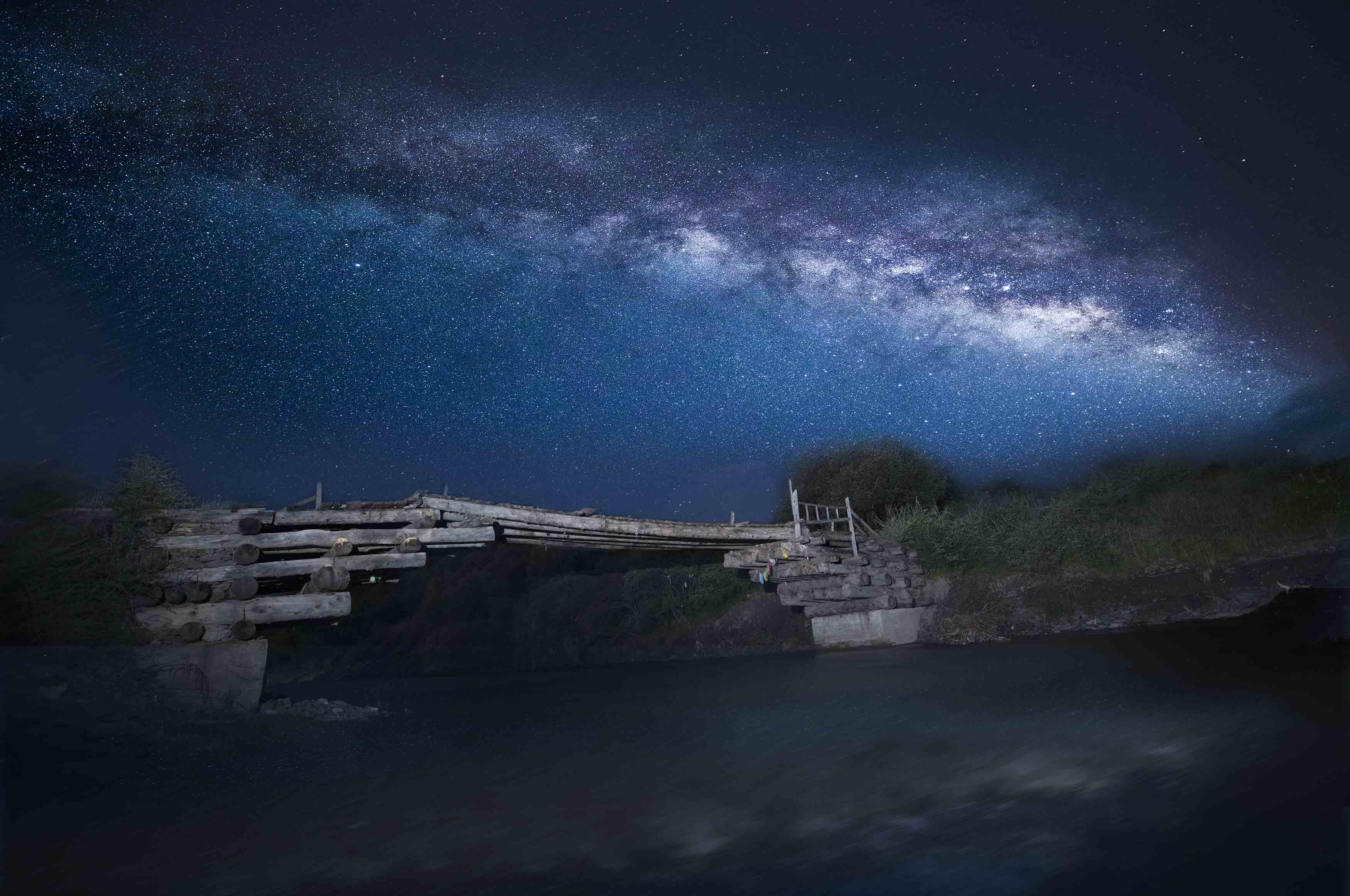 伸臂桥的星空-《大众摄影》俱乐部团体会员——绵阳丽康俱乐部(1星)-