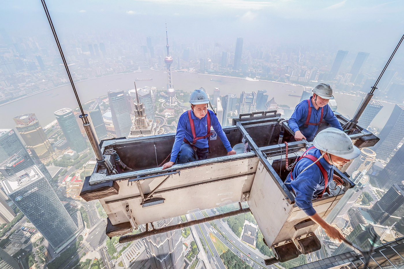 正是这些成千上万的清洁工,让上海 .