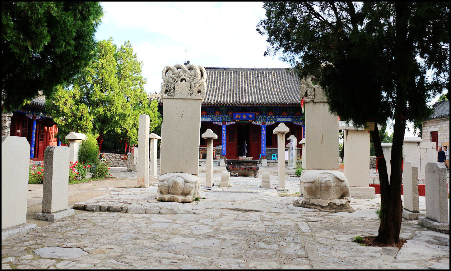 驼山昊天宫主建筑