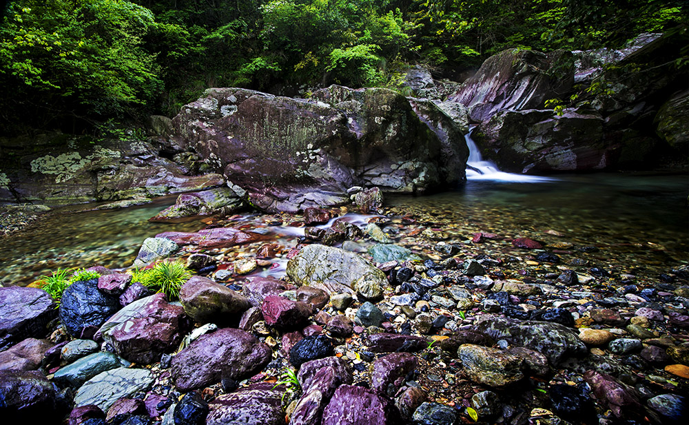 七彩玉谷美如画