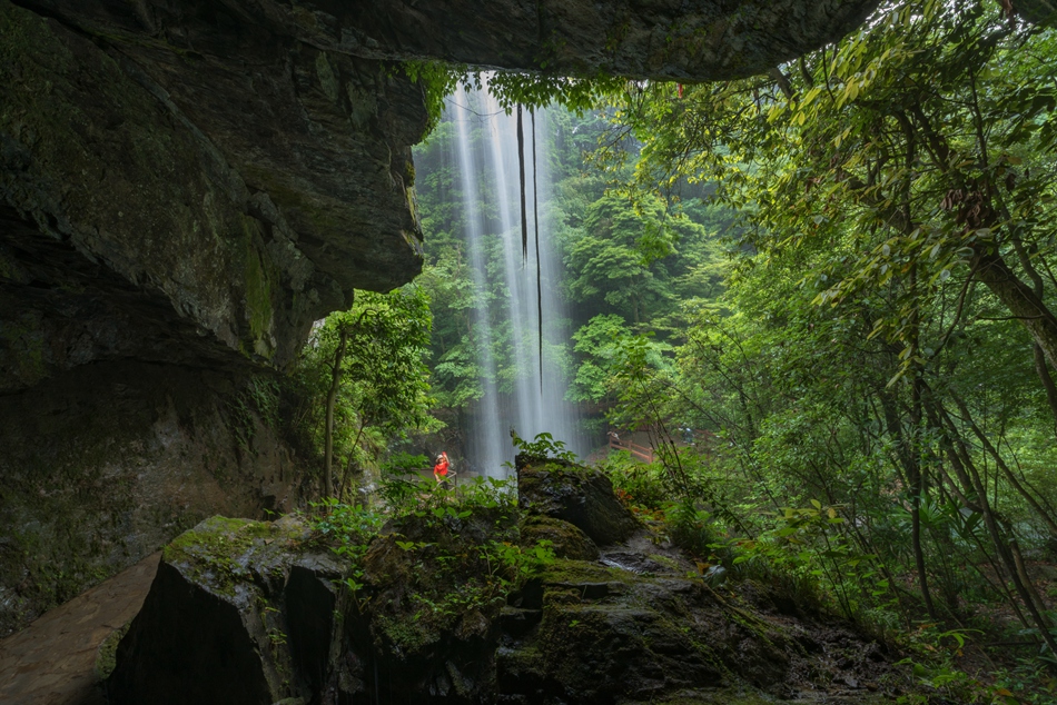 大山秘境水帘洞(组图)