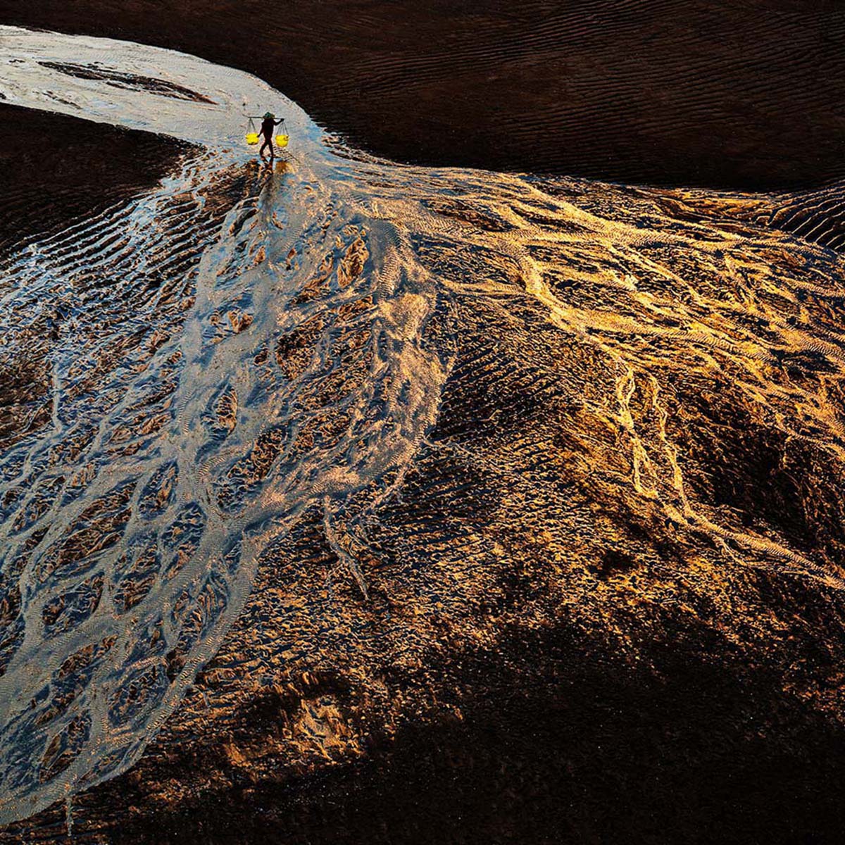 首届中国(霞浦竹江)渔耕文化全国摄影大展投稿区 69 作品题目:流光