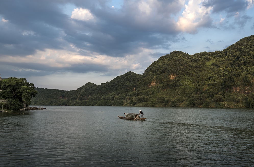 《一叶扁舟》拍摄于2018年7月20日下涯镇之江村