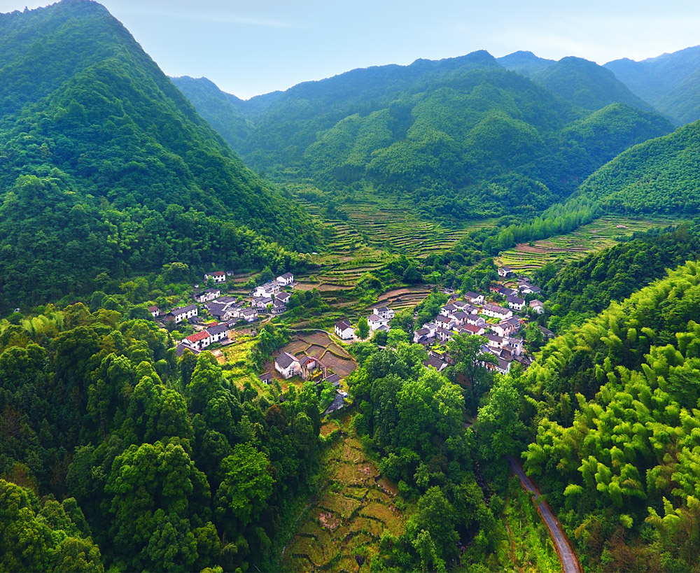 大山深处白石村